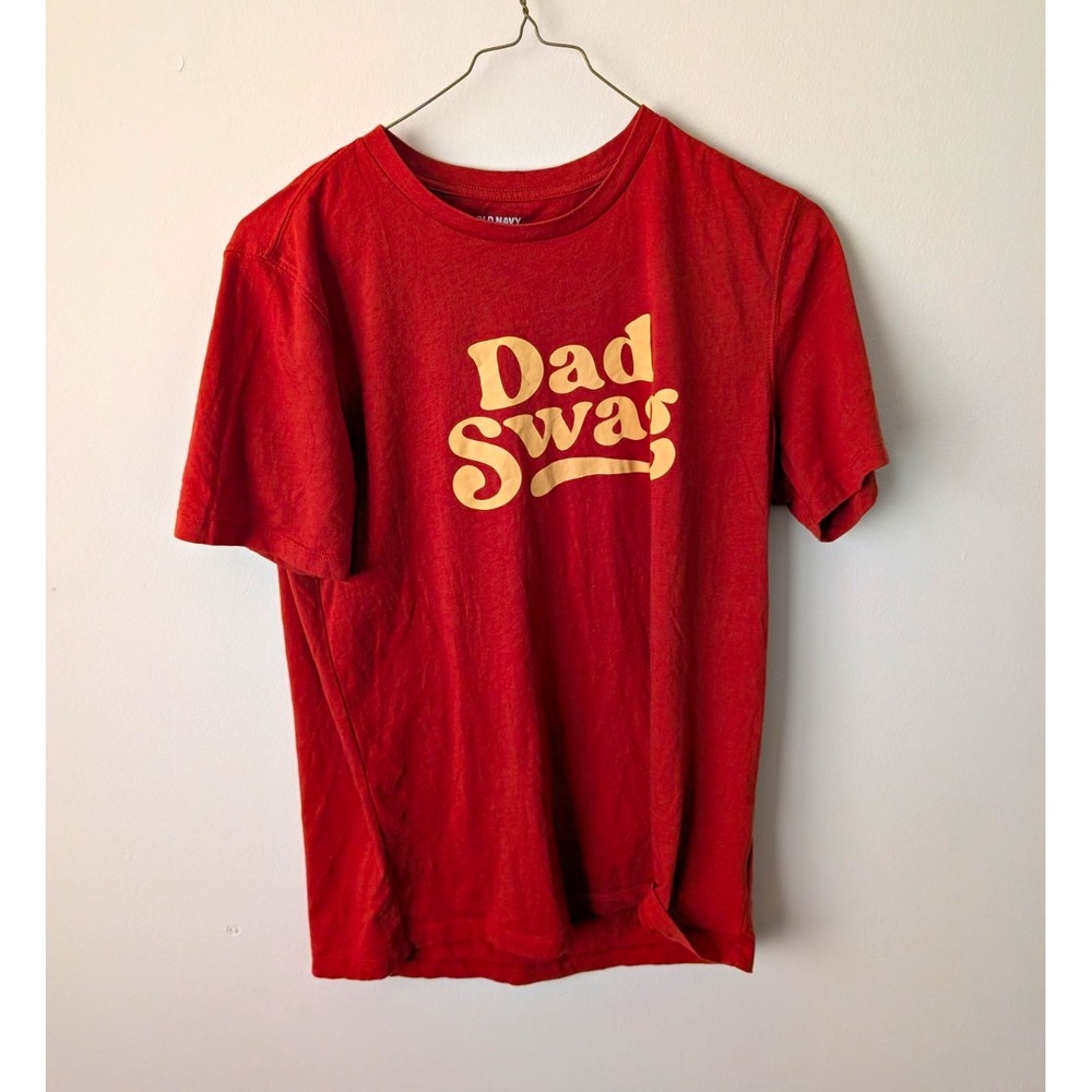 Old Navy Shirt Men's M Red Short Sleeve Tee Crew Neck Dad Swag Graphic Print